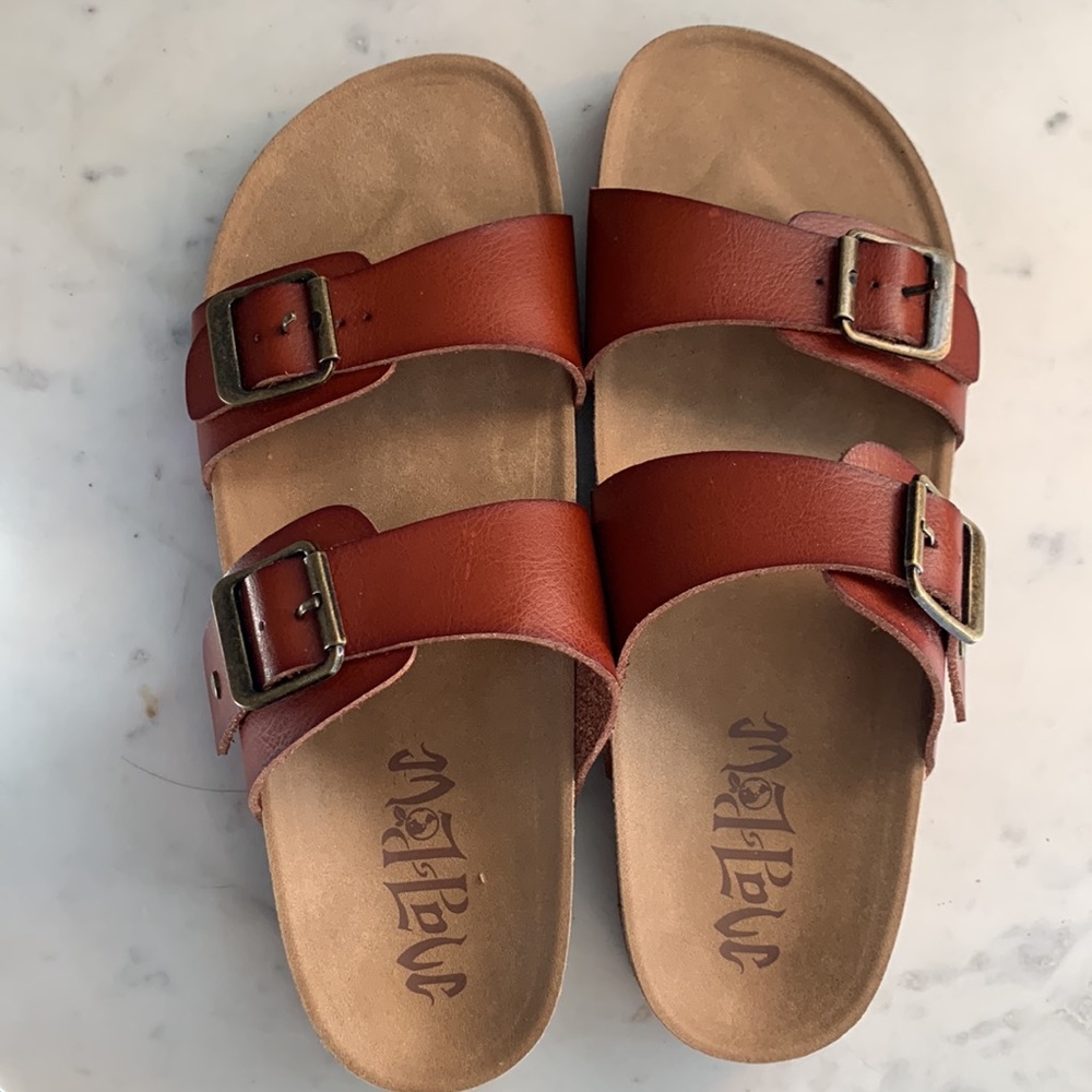 Footbed Sandal